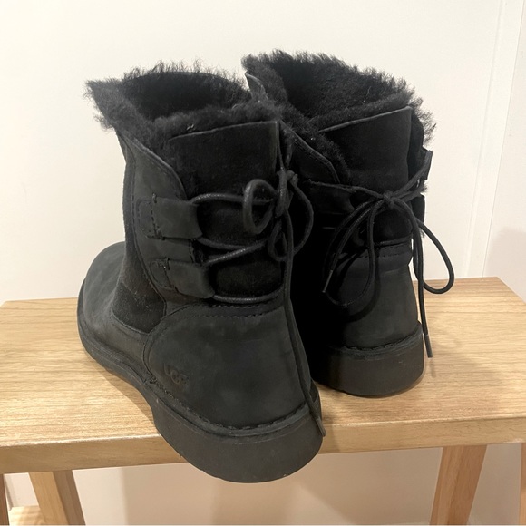 Ugg Naiyah Suede Leather Shearling Tie Back Black Women's Boots Size 9 - Picture 6 of 12